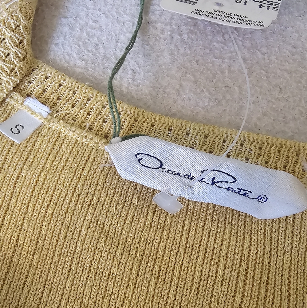 Oscar de la Renta beaded sleeveless top - Picture 3 of 9